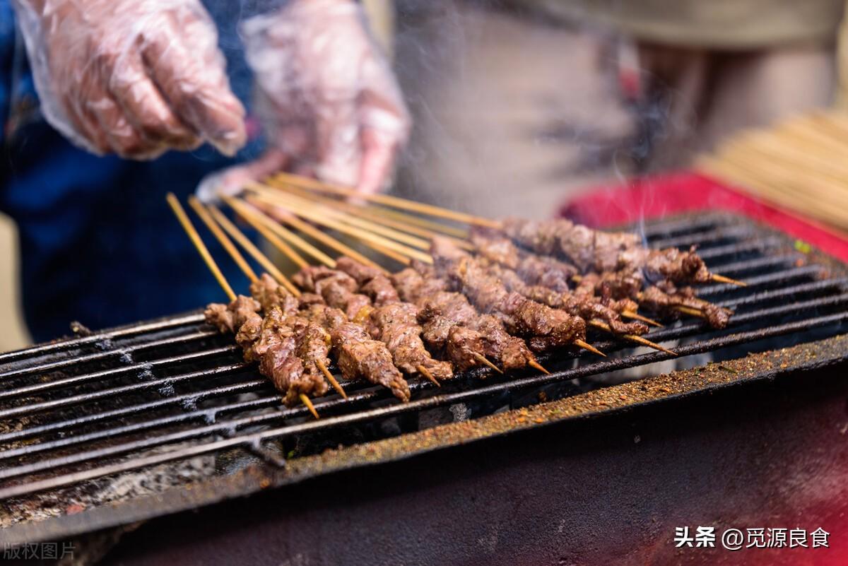 羊肉串的秘制腌肉配方，腌制羊肉串的技巧